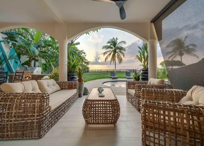 Playa Potrero Beachfront Ocean Views, Pool & Bbq Santa Cruz (Guanacaste)