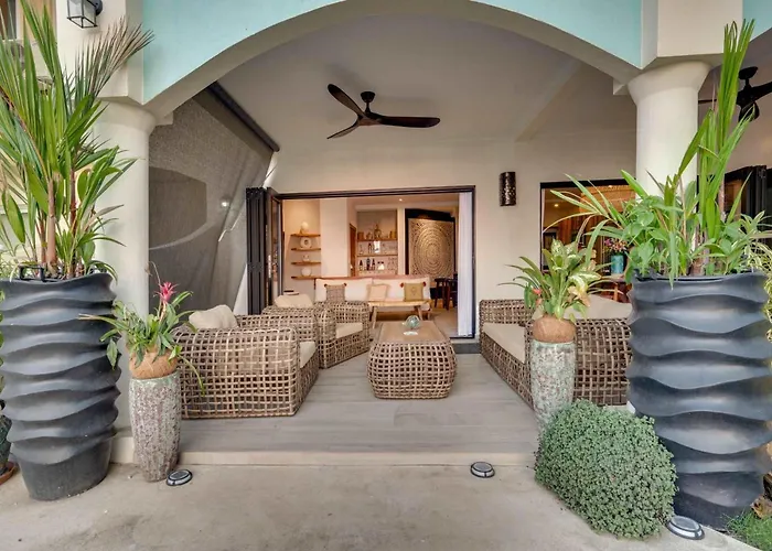 Holiday home Playa Potrero Beachfront Ocean Views, Pool & Bbq *