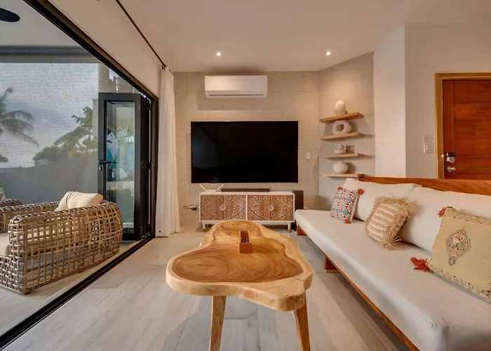Holiday home Playa Potrero Beachfront Ocean Views, Pool & Bbq Santa Cruz (Guanacaste)