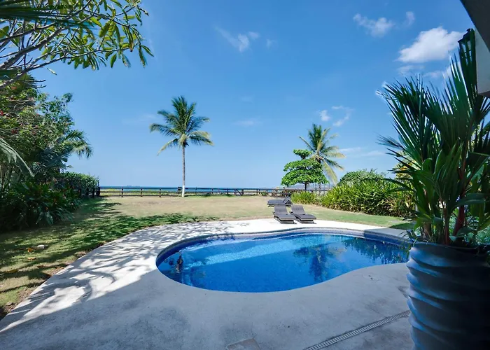 Playa Potrero Beachfront Ocean Views, Pool & Bbq *