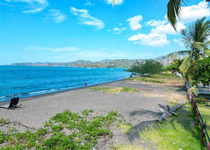 Playa Potrero Beachfront Ocean Views, Pool & Bbq *